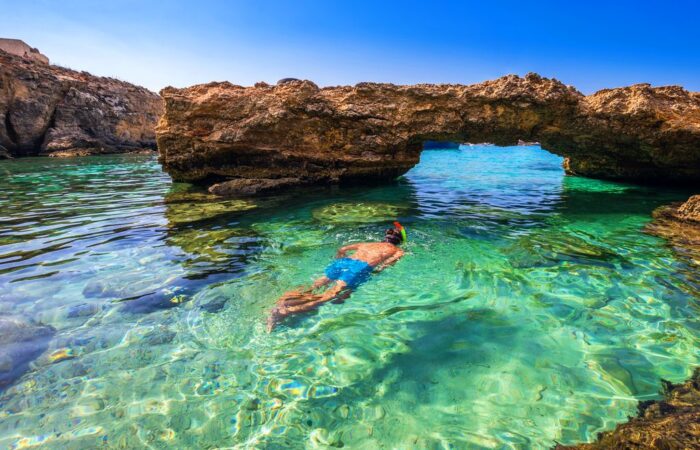 Comino Natación Snorkeling Malta Crucero